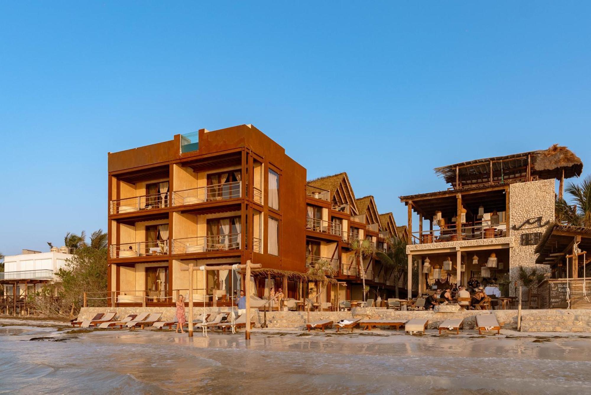 Awa Holbox Hotel Boutique - Beach Front Exterior photo