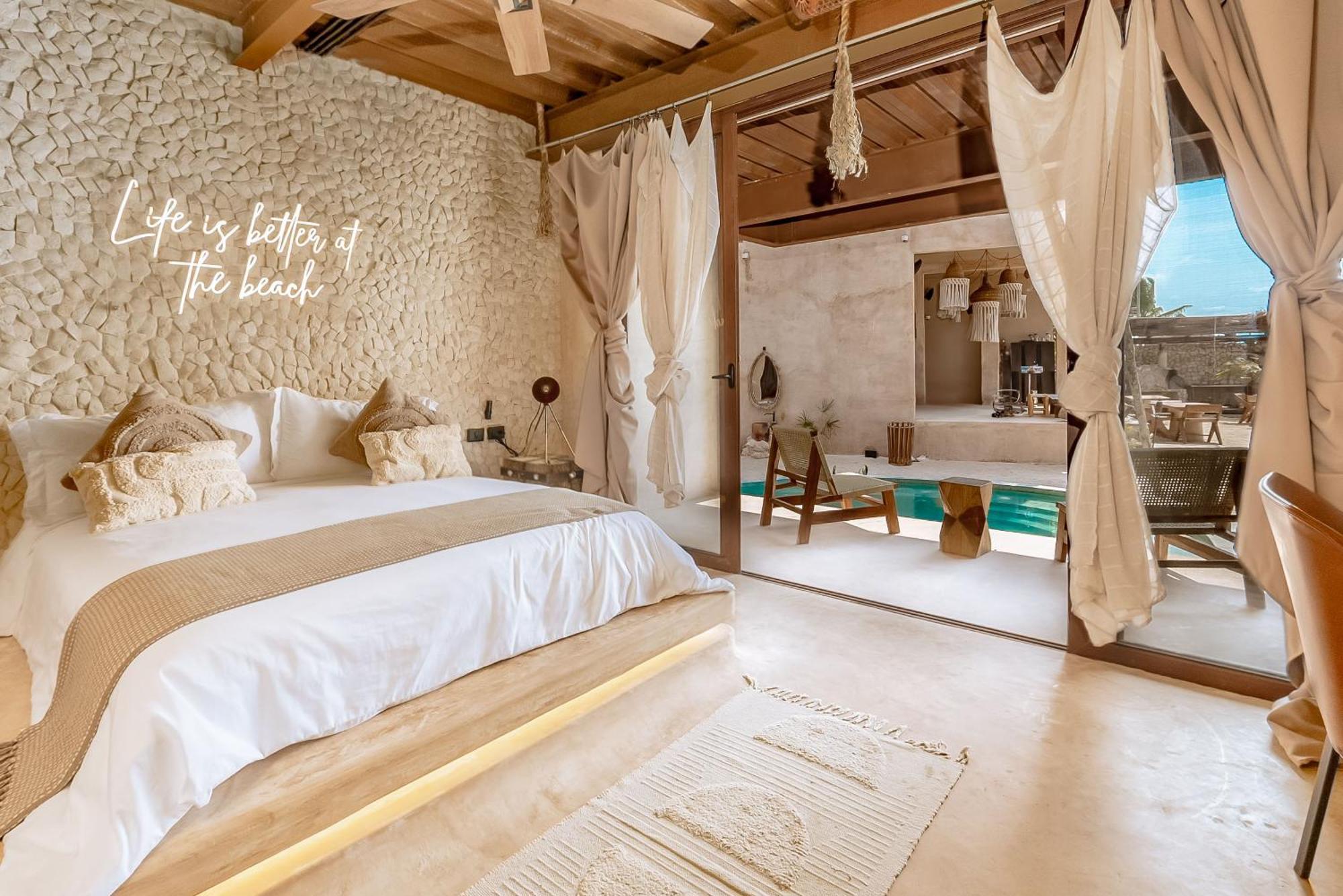 Awa Holbox Hotel Boutique - Beach Front Exterior photo